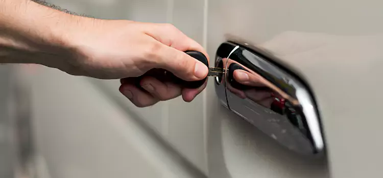 Why Choose Our Auto Locksmith Team in Birmingham, MI?